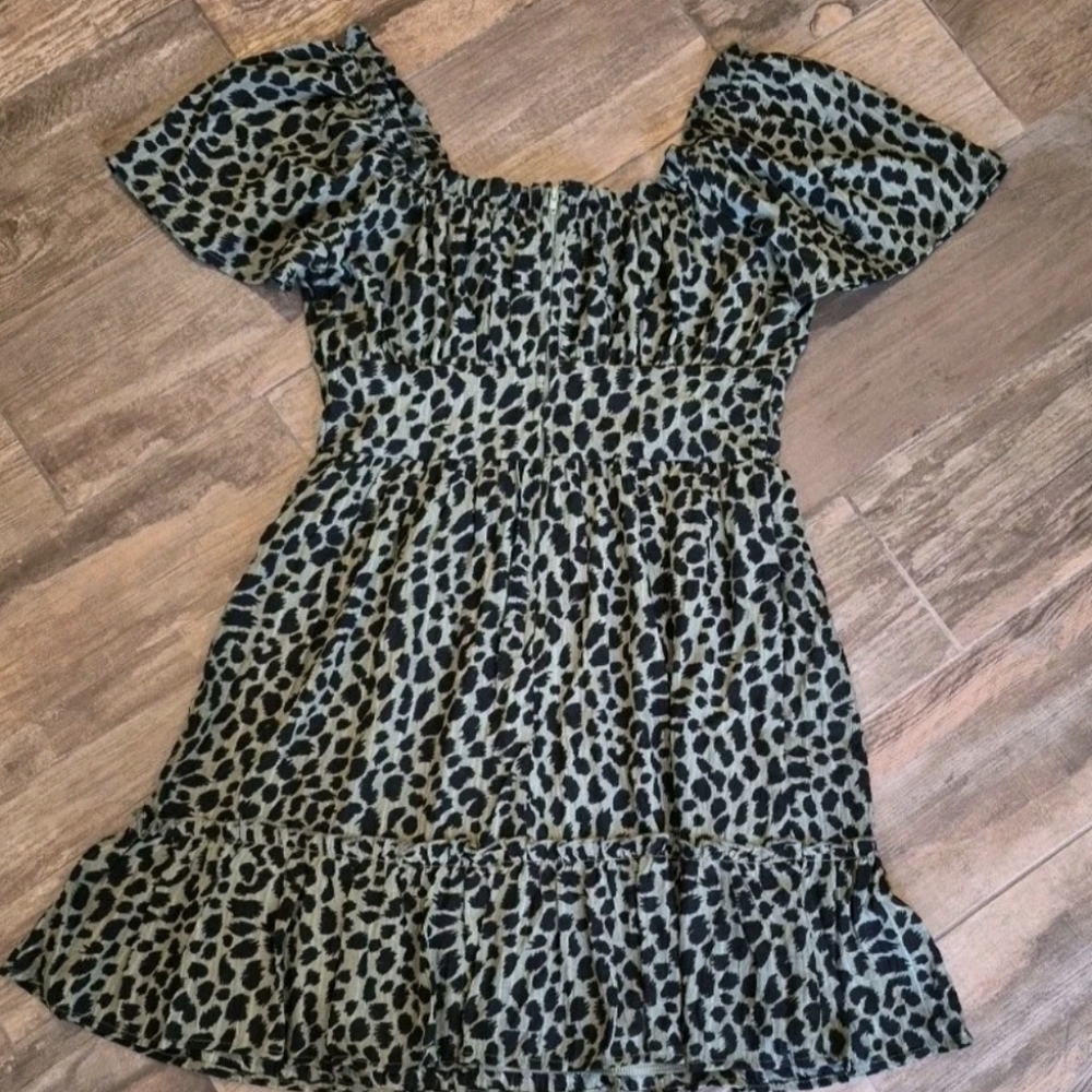 Francesca's Mi Ami Green & Black Animal Print Short Sleeve A-Line Dress, Small - Picture 13 of 14